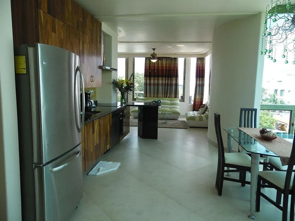 *** Appart hôtel Mimosa Tree Condos Playa del Carmen Mexique